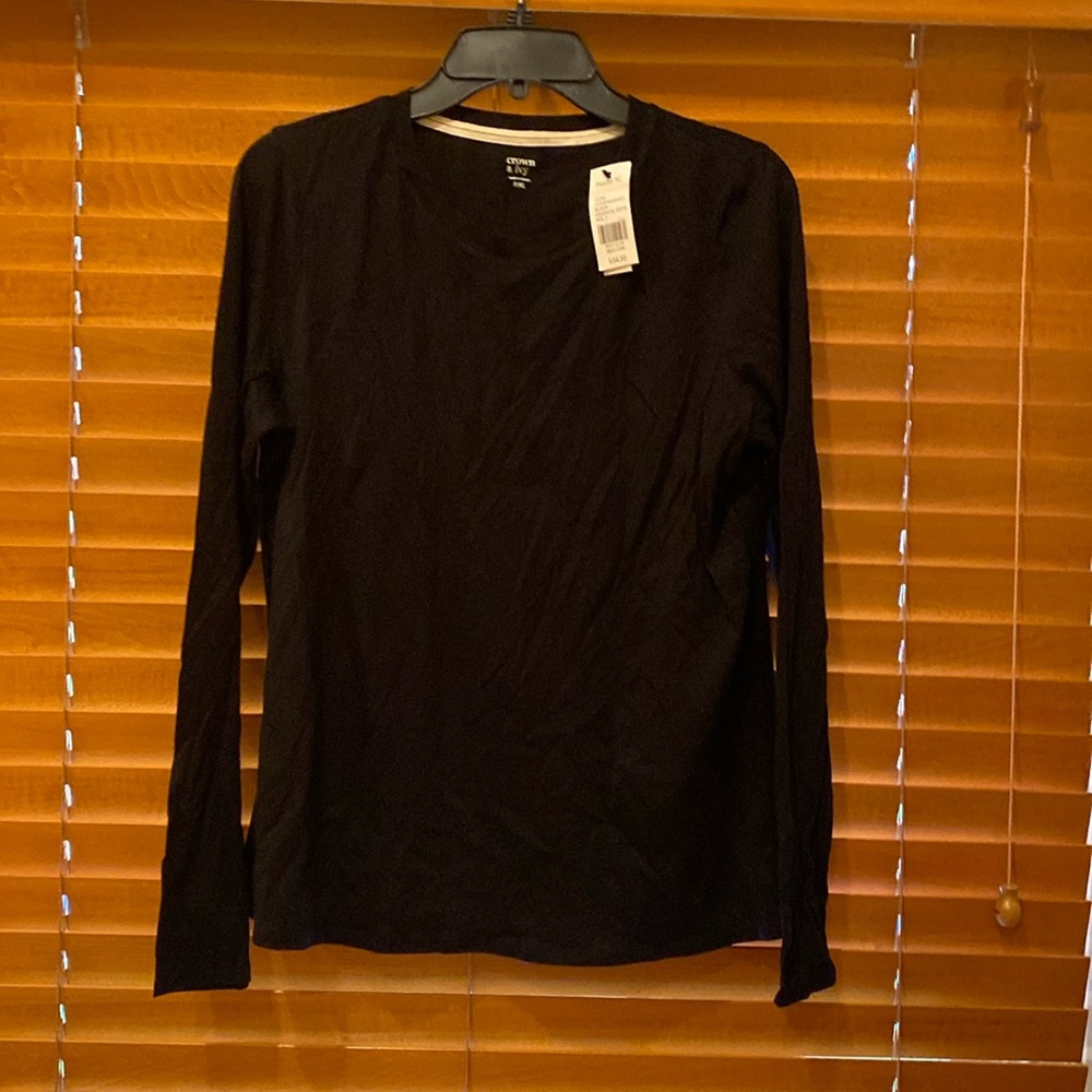 Crown and Ivy black long sleeve t-shirt (b)